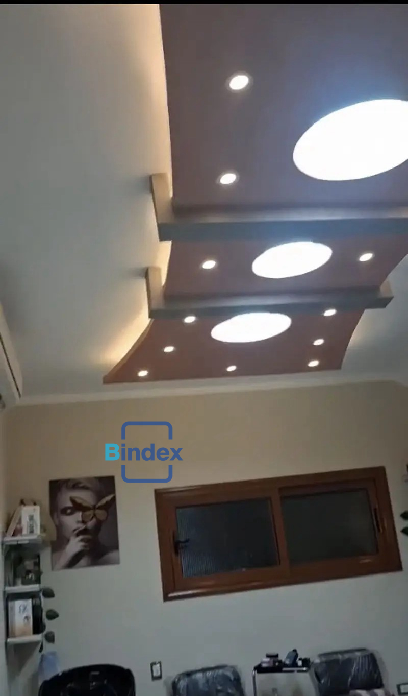محل للايجار بيوتي سنتر في التجمع الاول