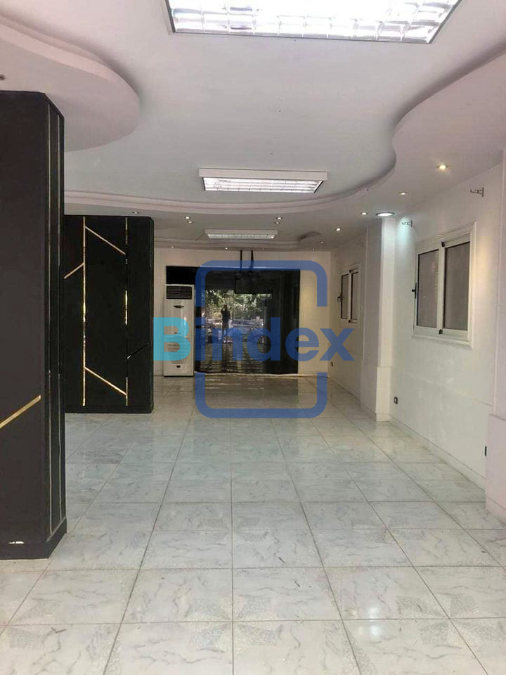 للبيع محل تجاري 41 متر تشطيب سوبر لوكس كامل المرافق بموقع حيوي 