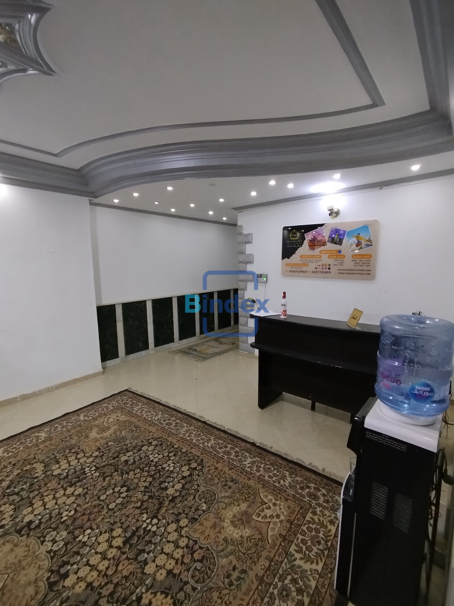 مكتب إدارى مجهز مفروش بالكامل 