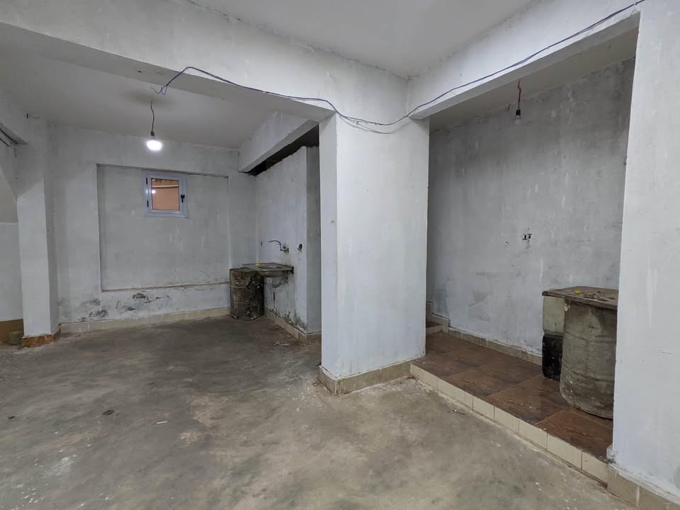 بدروم للايجار كمخزن