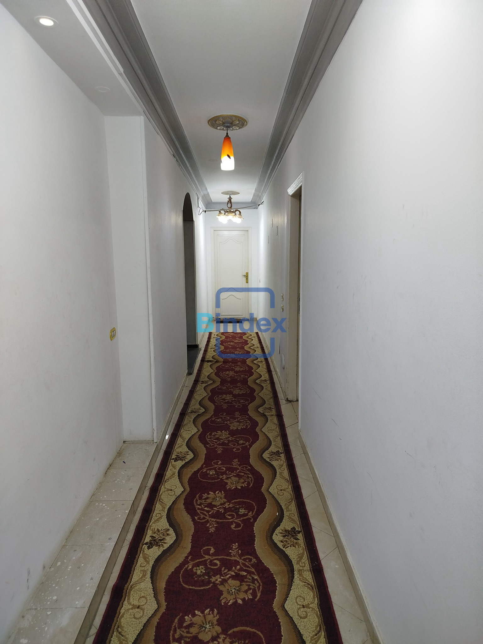 مكتب إدارى مجهز مفروش بالكامل 