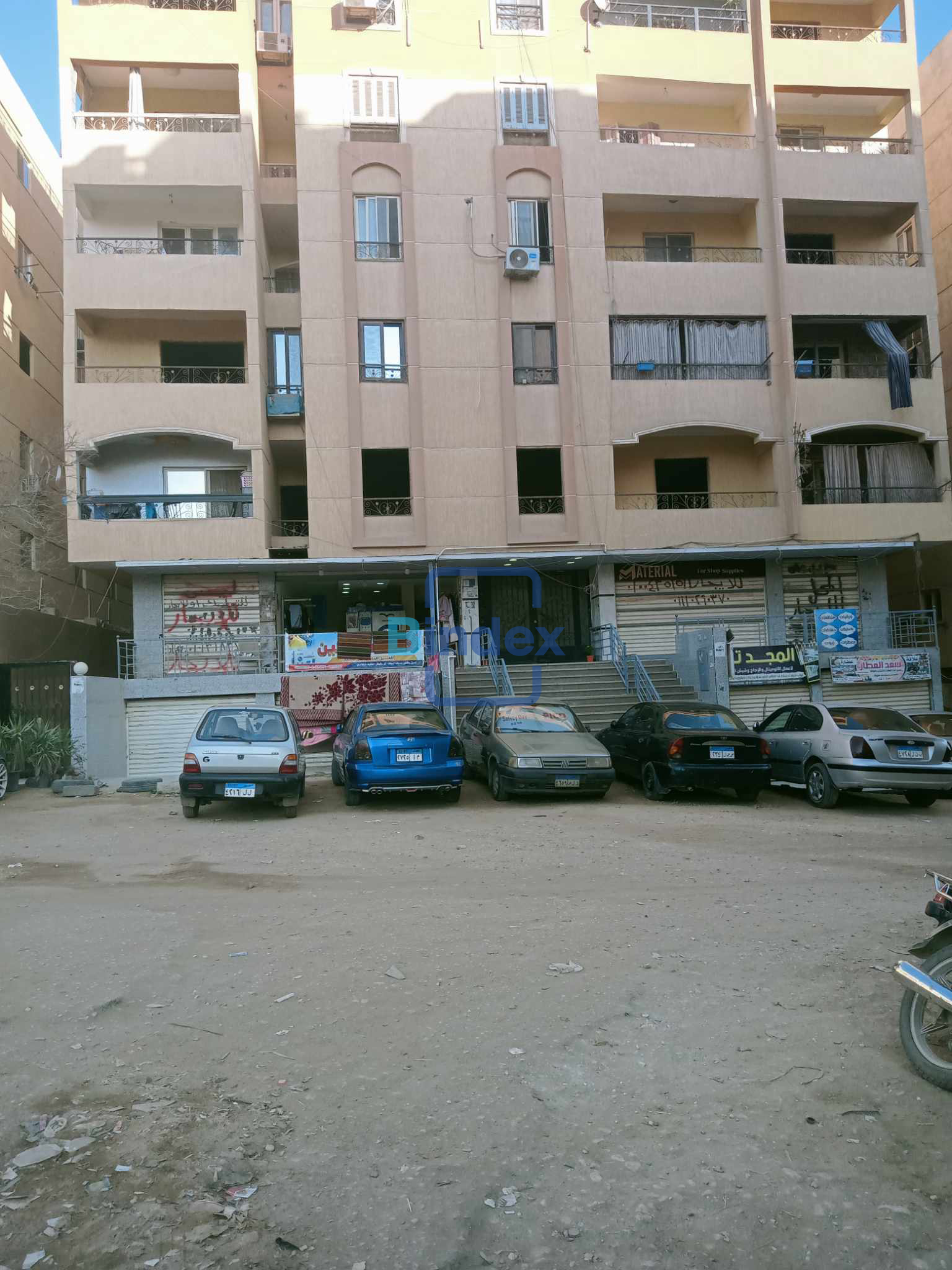 محل للبيع او الايجار في حدائق الاهرام