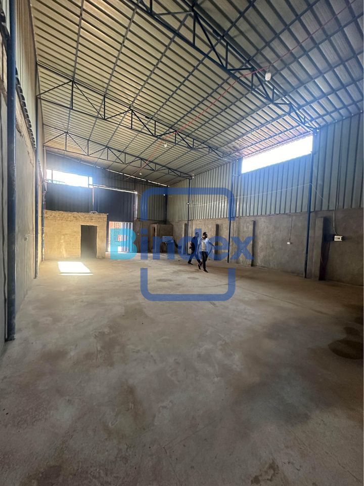 مخزن للايجار 200 متر