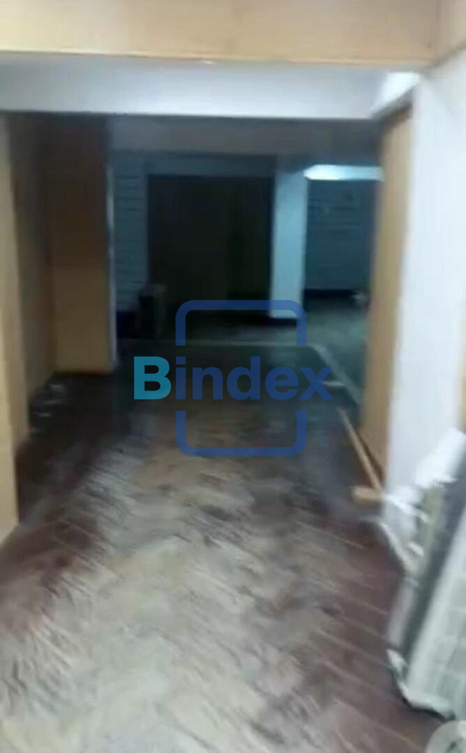 محل للبيع او للايجار بموقع تجاري في النزهه  