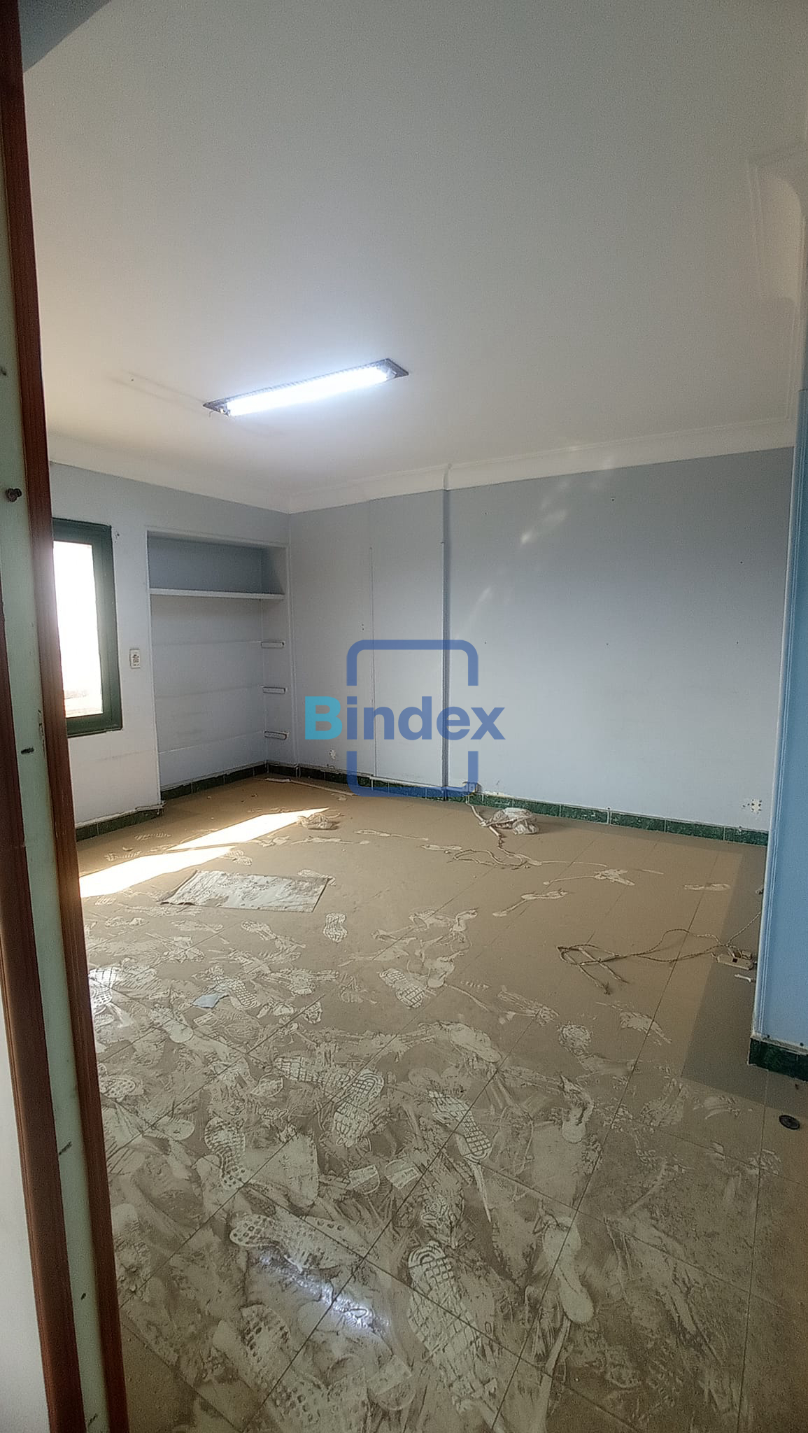 مقر اداري في ميدان الجيزة 