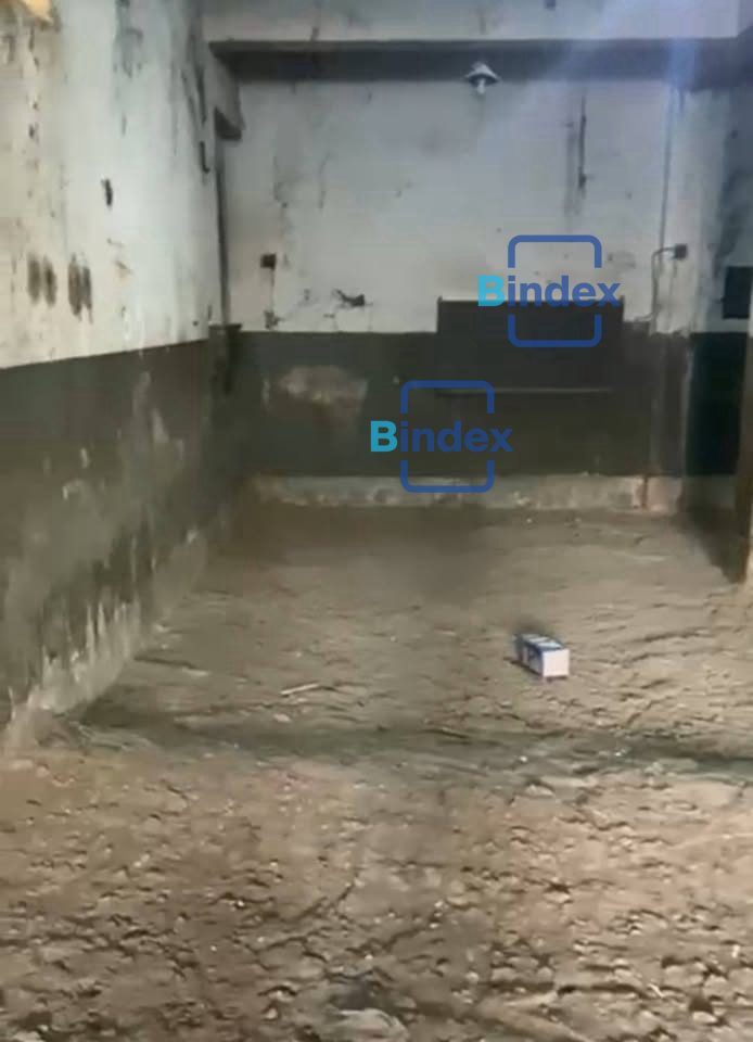 محل للايجار بالزاوية الحمراء