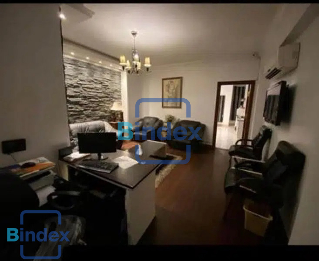 وحدة ادارية 75 متر للايجار في مول حيوى في التجمع الخامس