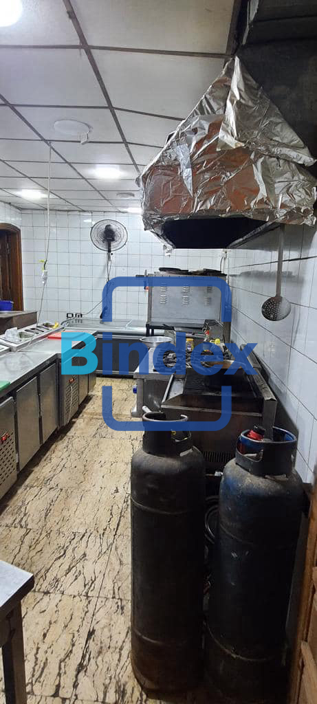 محل للايجار مرخص مطعم وكافية للايجار في مصر الجديدة 