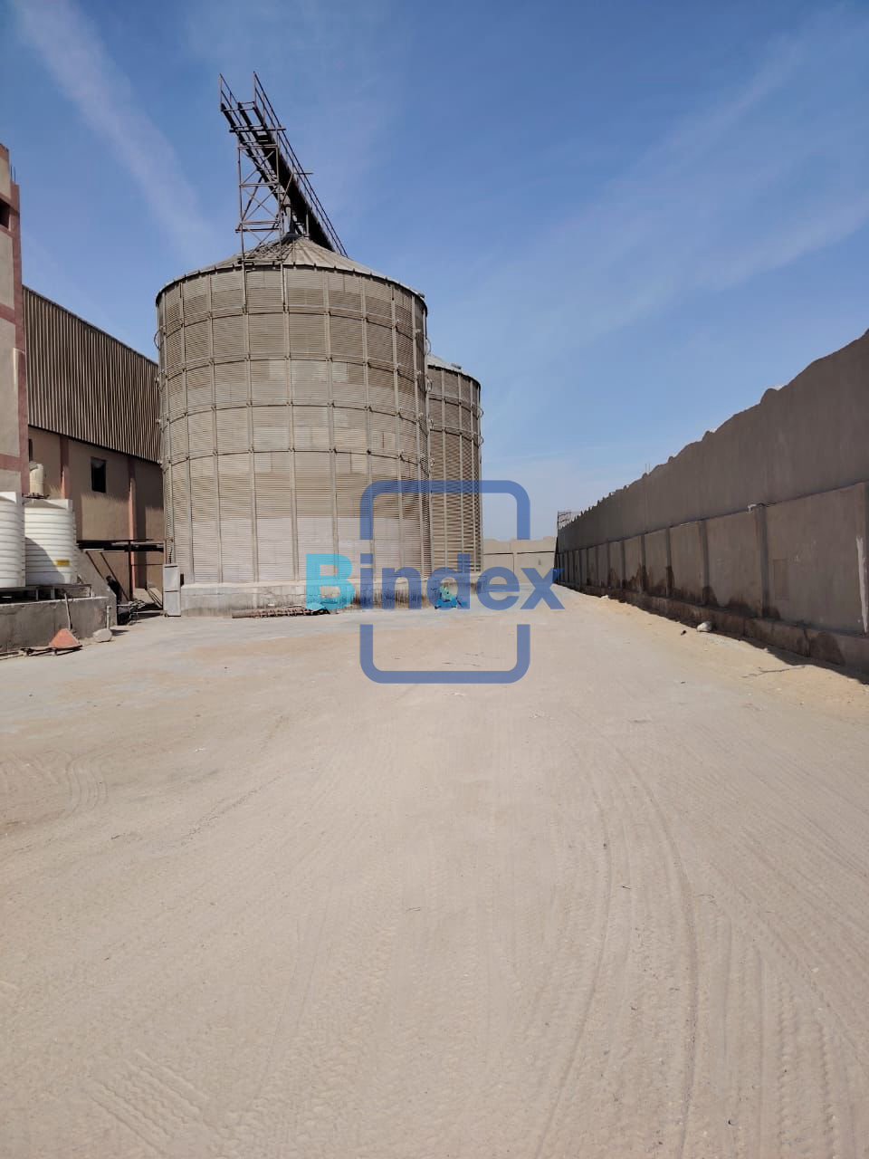 مصنع للبيع في مدينة السادات 