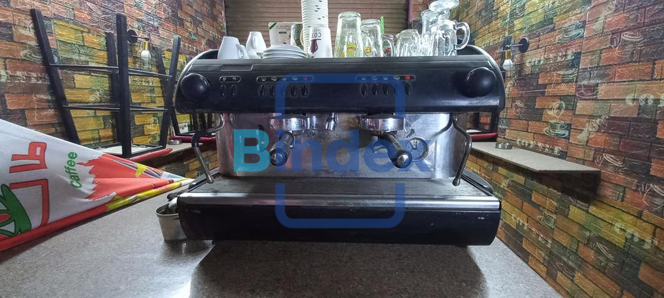 محل ١٢٠ متر رخصة تجاري بشارع فندق امارنت - فيصل للايجار