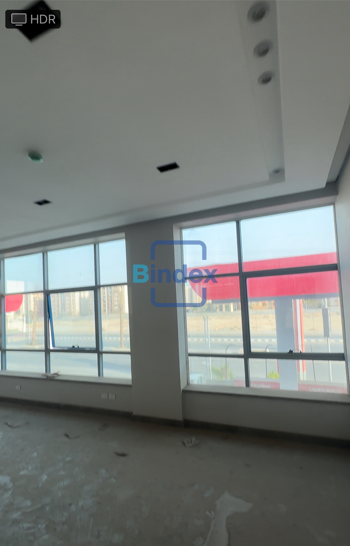 مكتب إدارى للإيجار للعبور أعلى محطة بنزين 