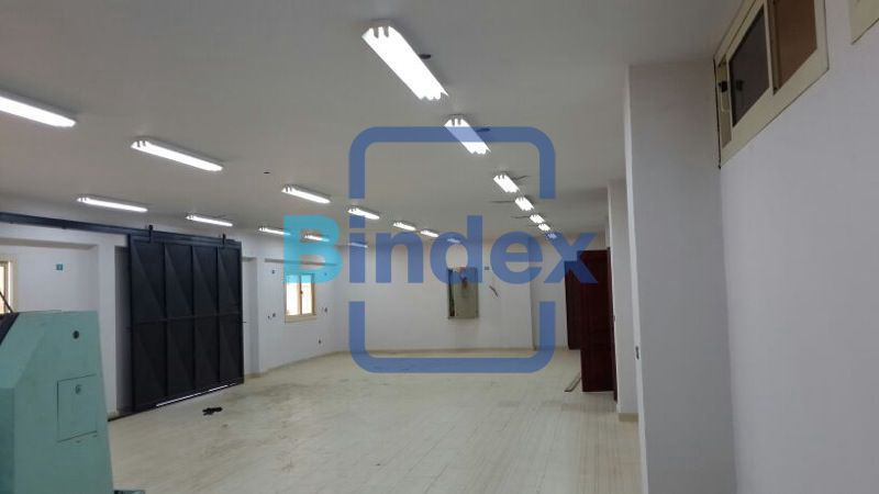 مصنع للبيع مكيف بالكامل بموقع مميز 