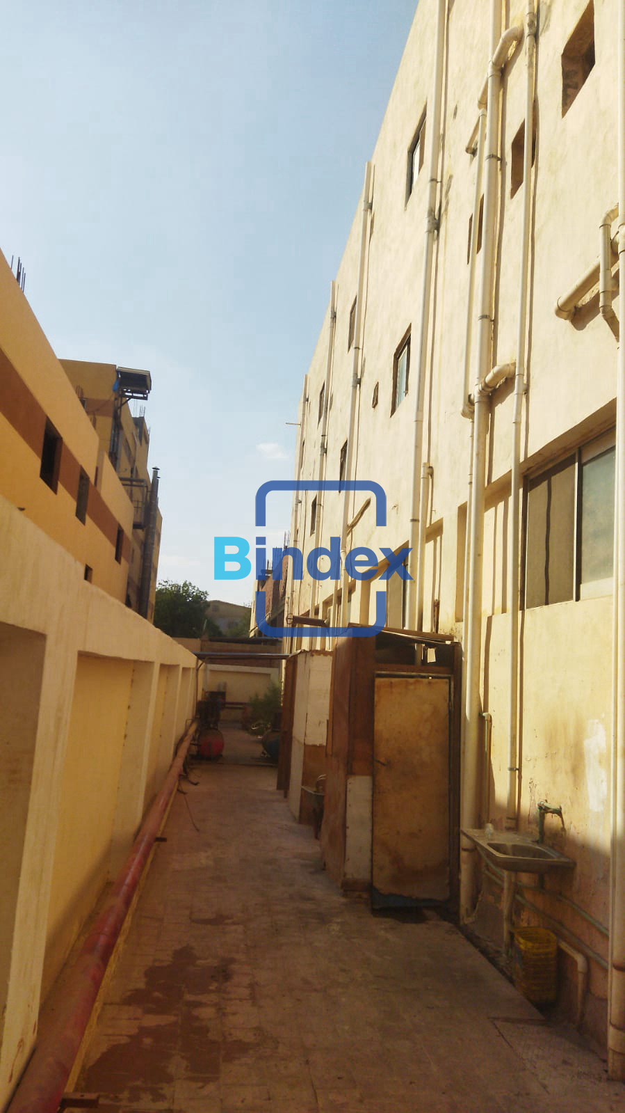 مصنع 1400 متر للايجار 