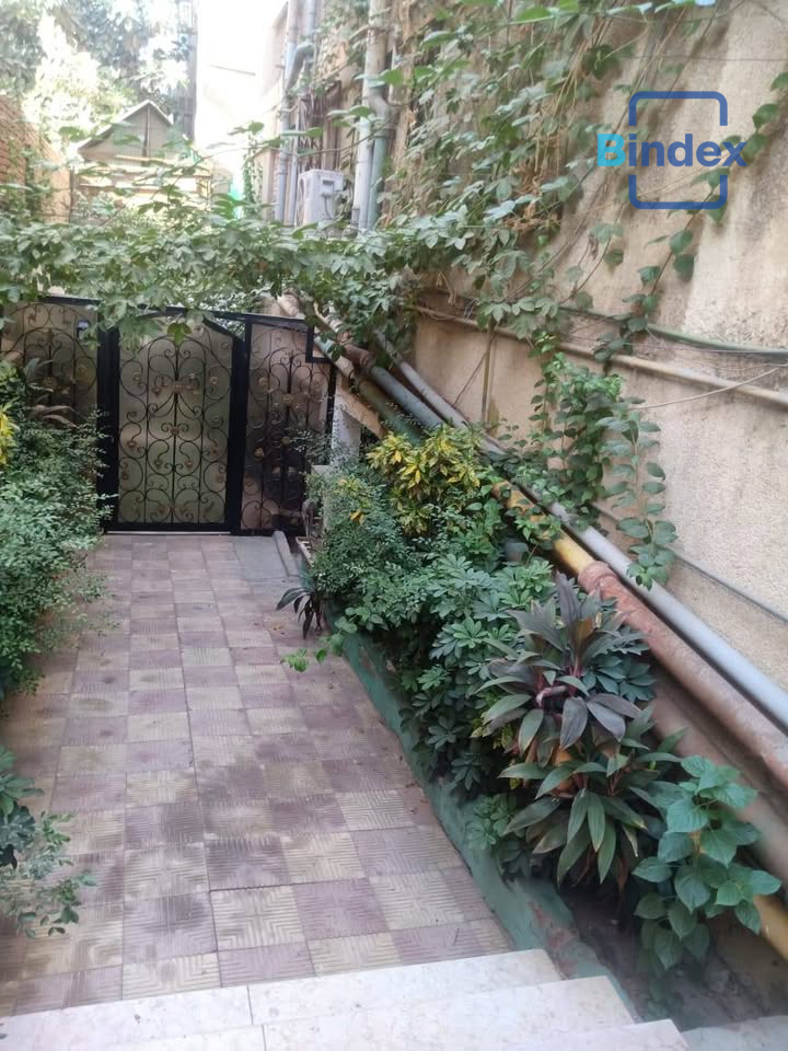 مخزن للايجار بالقرب من السراج مول 