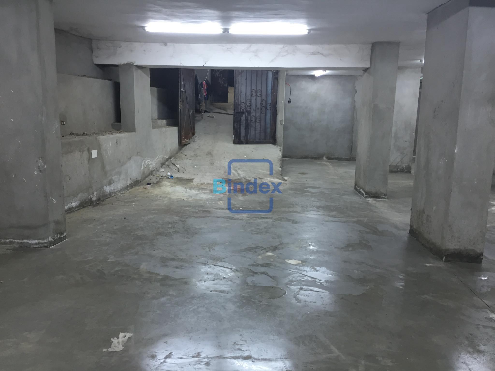 مخزن للبيع في الزيتون