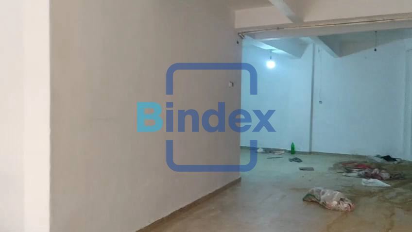 محلين للايجار بمساحات مختلفة 