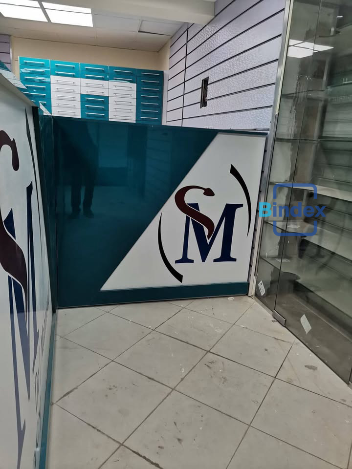 صيدلية للبيع 
