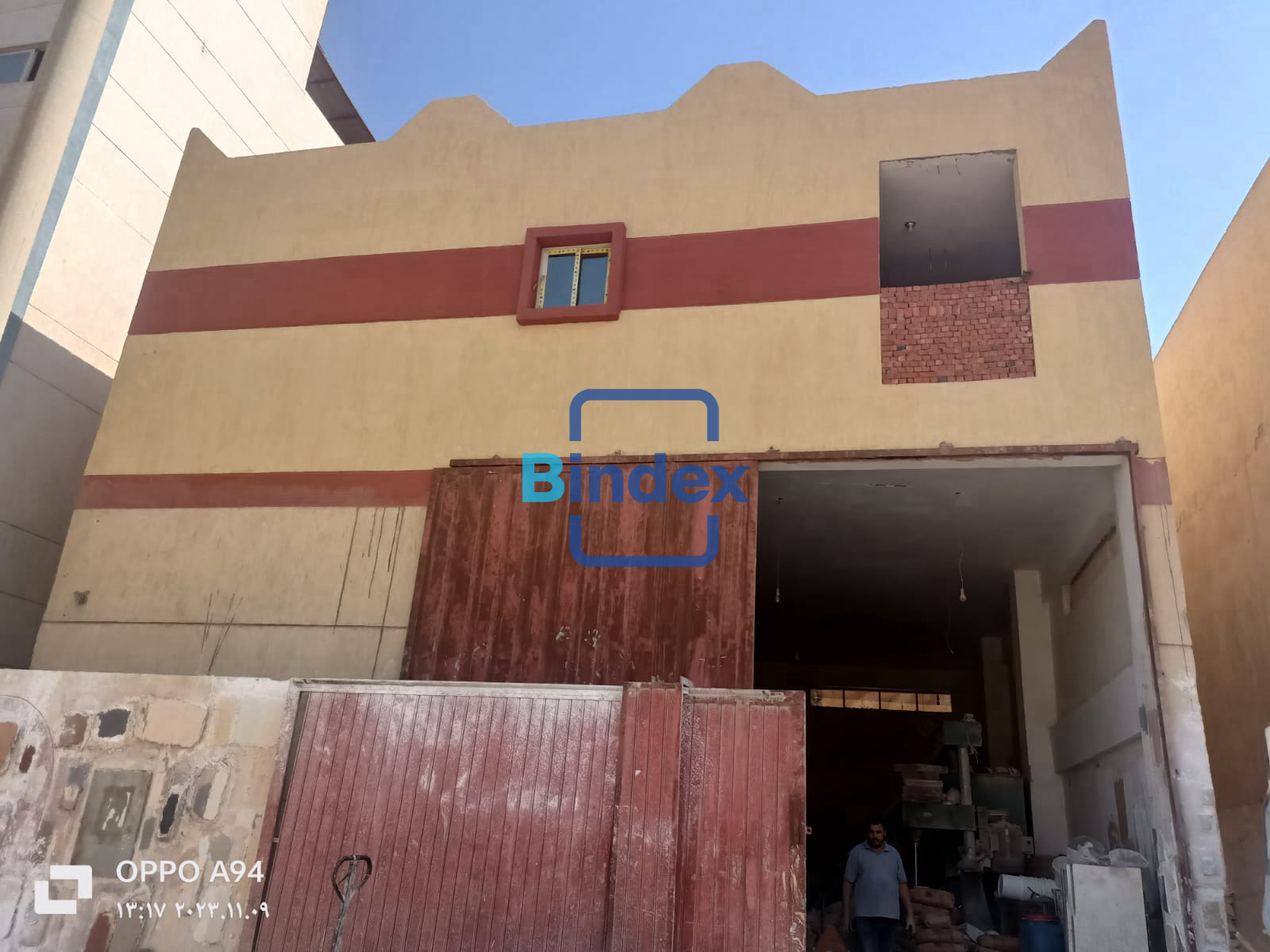 مصنع للايجار  