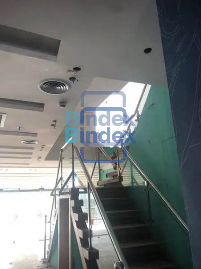 مطعم للايجار متشطب بالكامل 