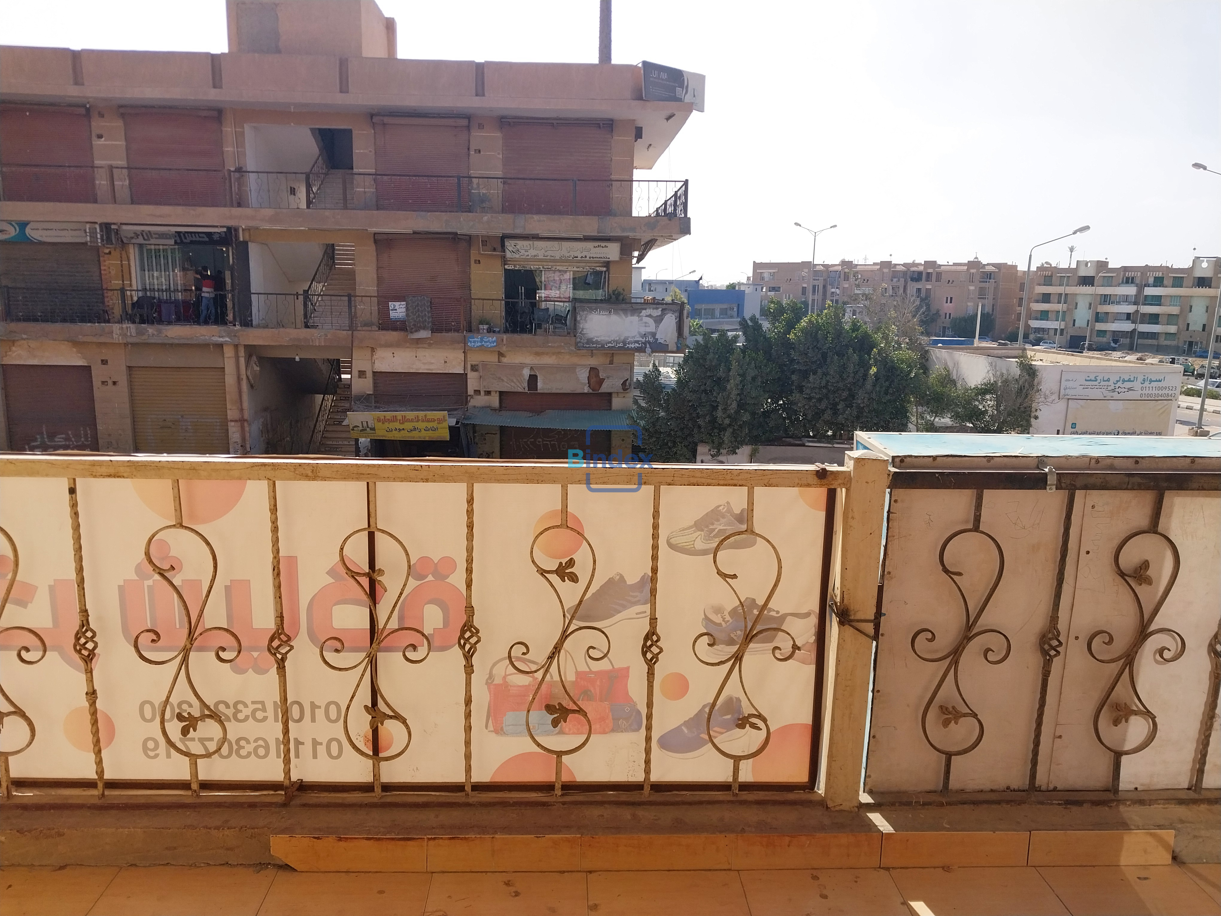 محل للبيع بسنتر الاردنية بالسادس من اكتوبر  