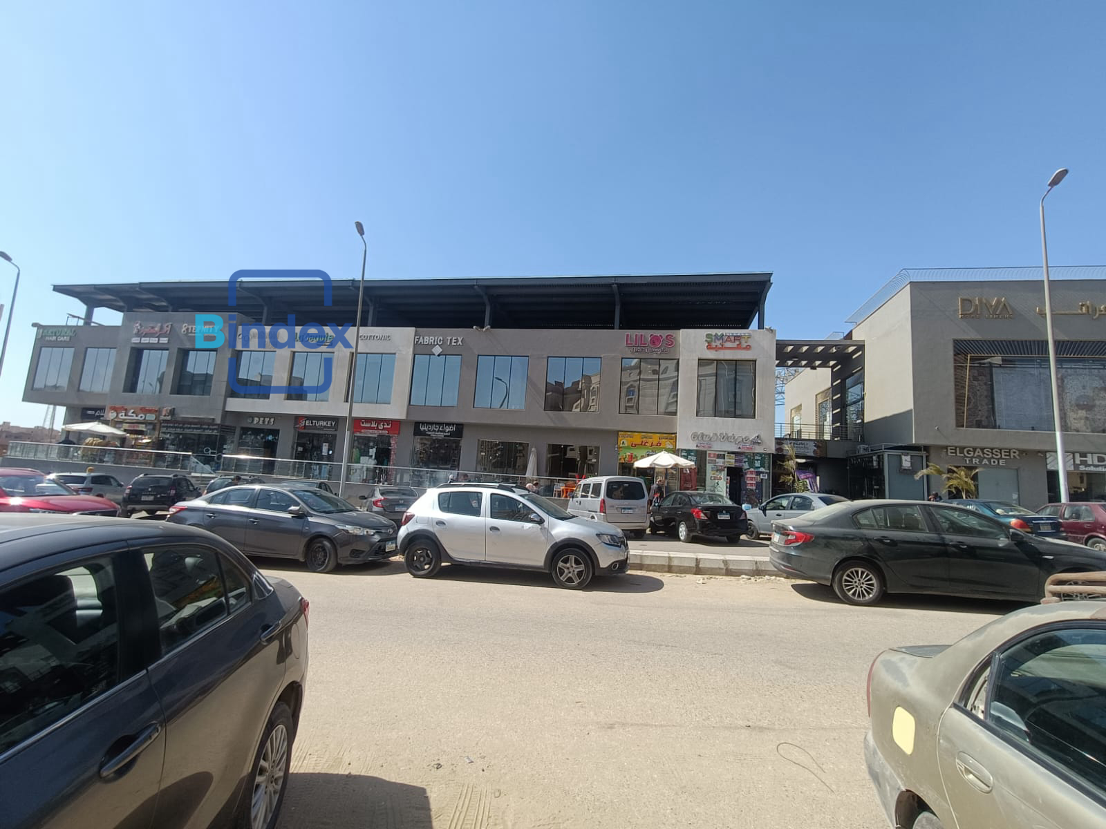 فرصه استثماريه للبيع في التجمع الخامس مكتب استلام فوري قسط علي ٤ سنين 