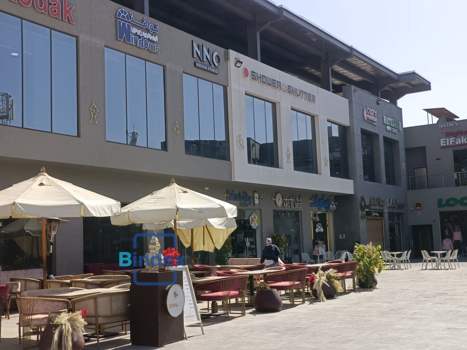 فرصه استثماريه للبيع في التجمع الخامس مكتب استلام فوري قسط علي ٤ سنين 