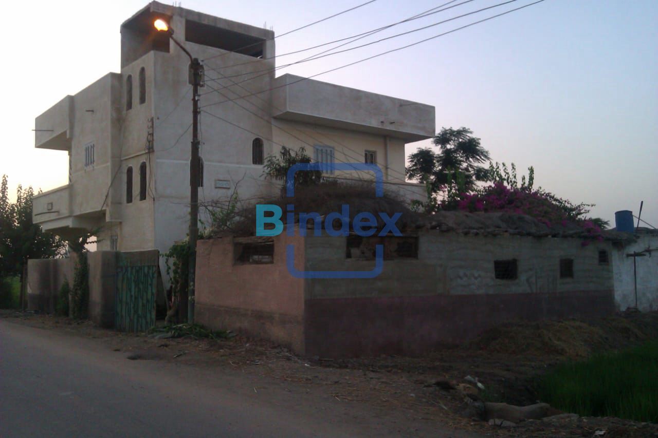 فرصه للبيع مشروع متكامل مزرعه وبيت وأرض زراعيه بكفر الشيخ