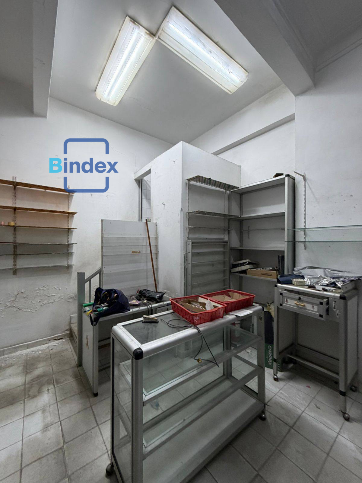 فرصة للايجار محل بموقع مميز 