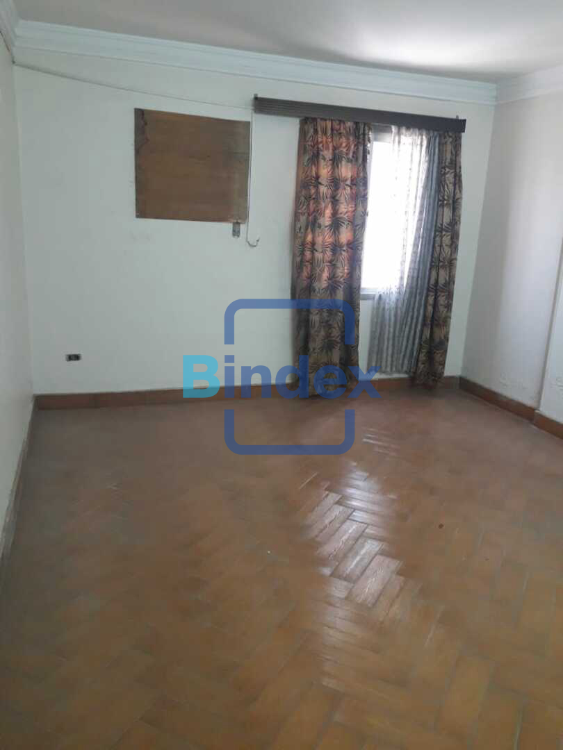 مكتب للايجار بشارع رئيسي بشيراتون 