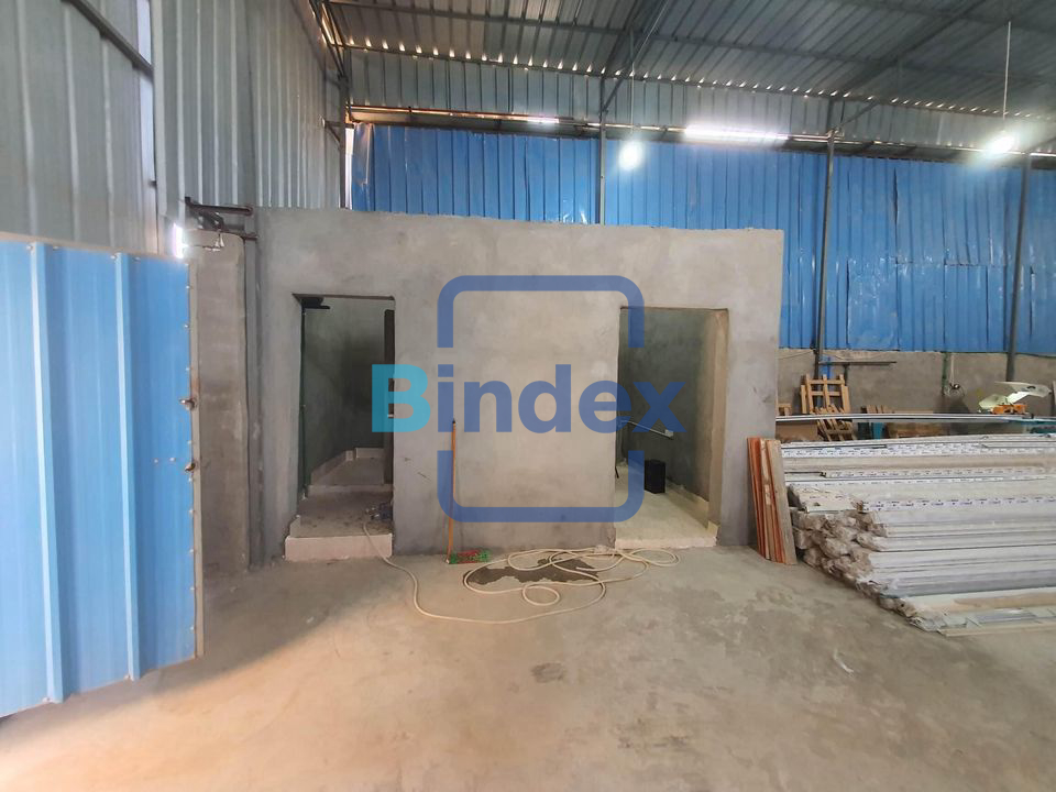 مخزن للإيجار 230 متر تشطيب سوبر لوكس