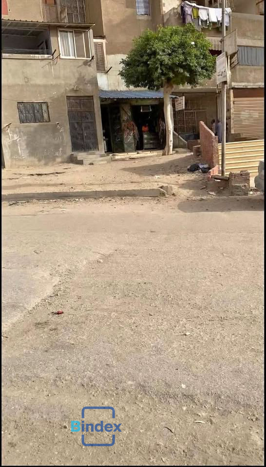 محل ومخزن للبيع