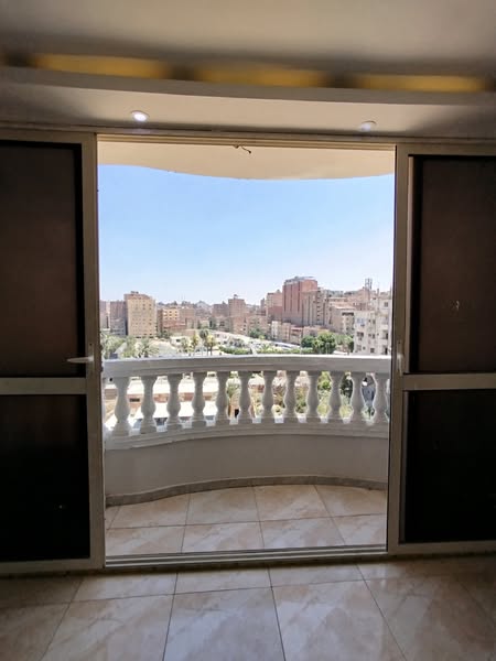 مكتب للايجار 130 متر 