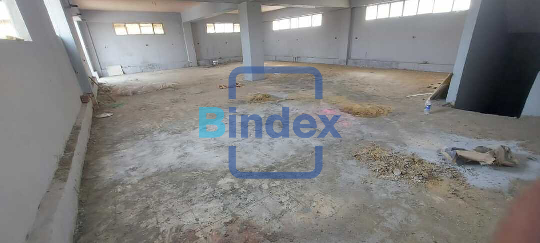 عياده دور ارضي للايجار بالتجمع الخامس 