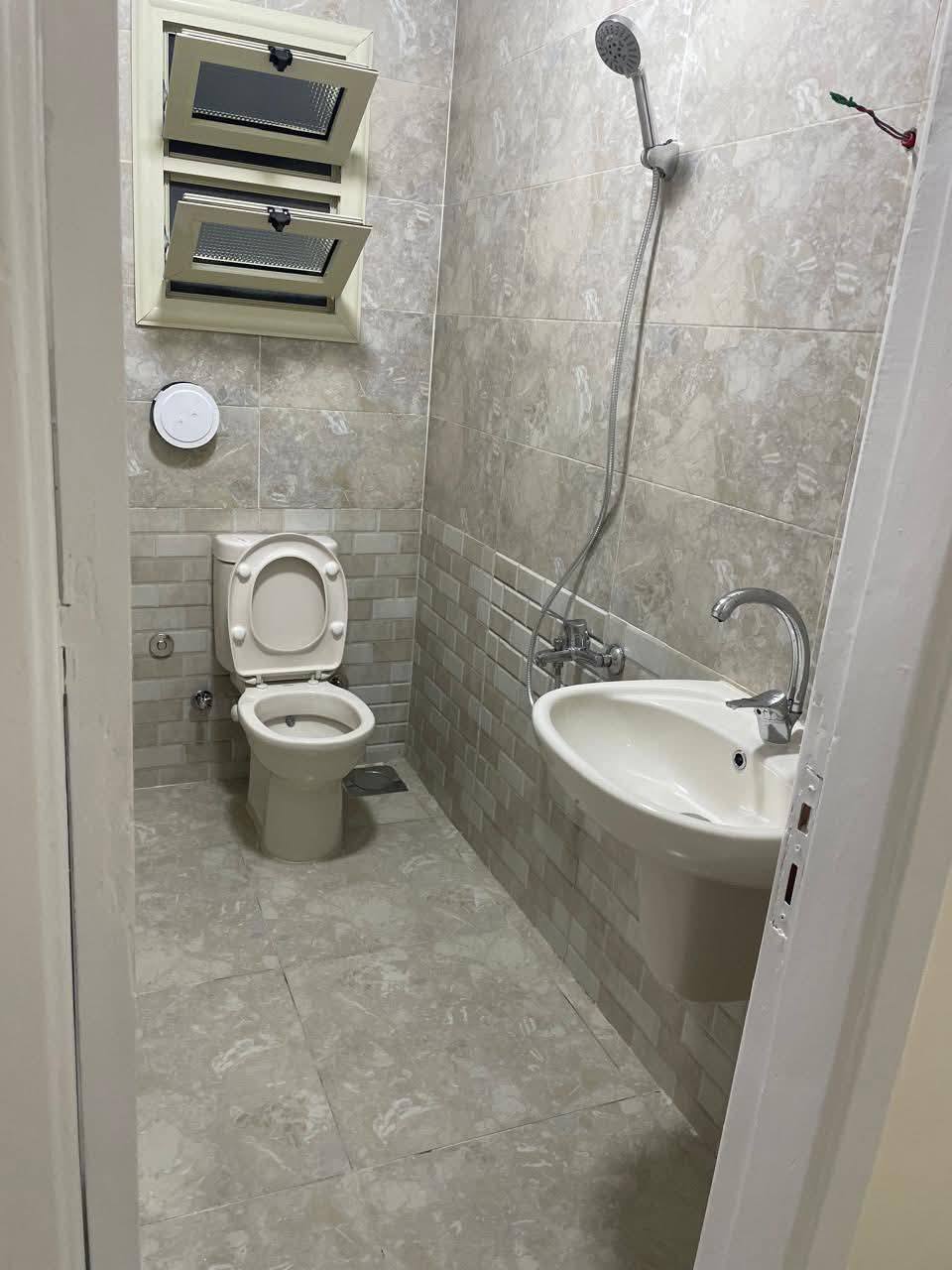 مكتب للايجار بالمهندسين