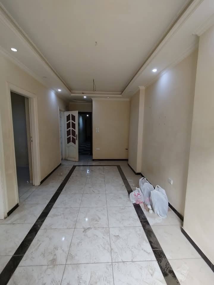 مكتب للايجار بسعر مميز بميدان الجيزة 