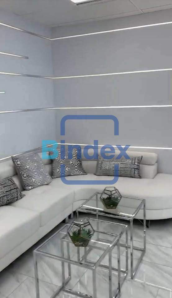 عيادة غرفتين وريسبشن وحمام في مركز طبي متكامل متشطبة بالتكيفات تصلح لاكتر من تخصص