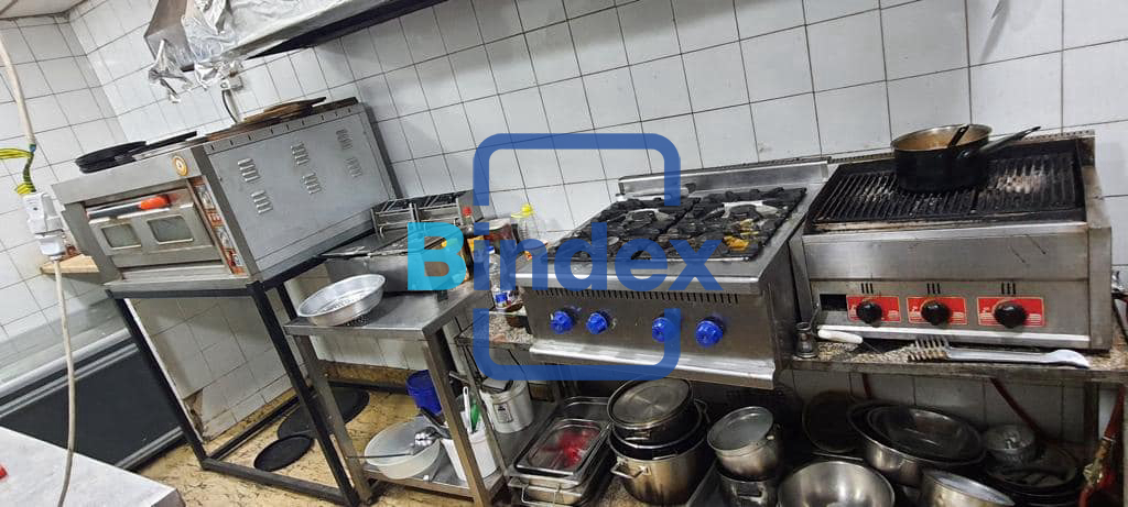 محل للايجار مرخص مطعم وكافية للايجار في مصر الجديدة 