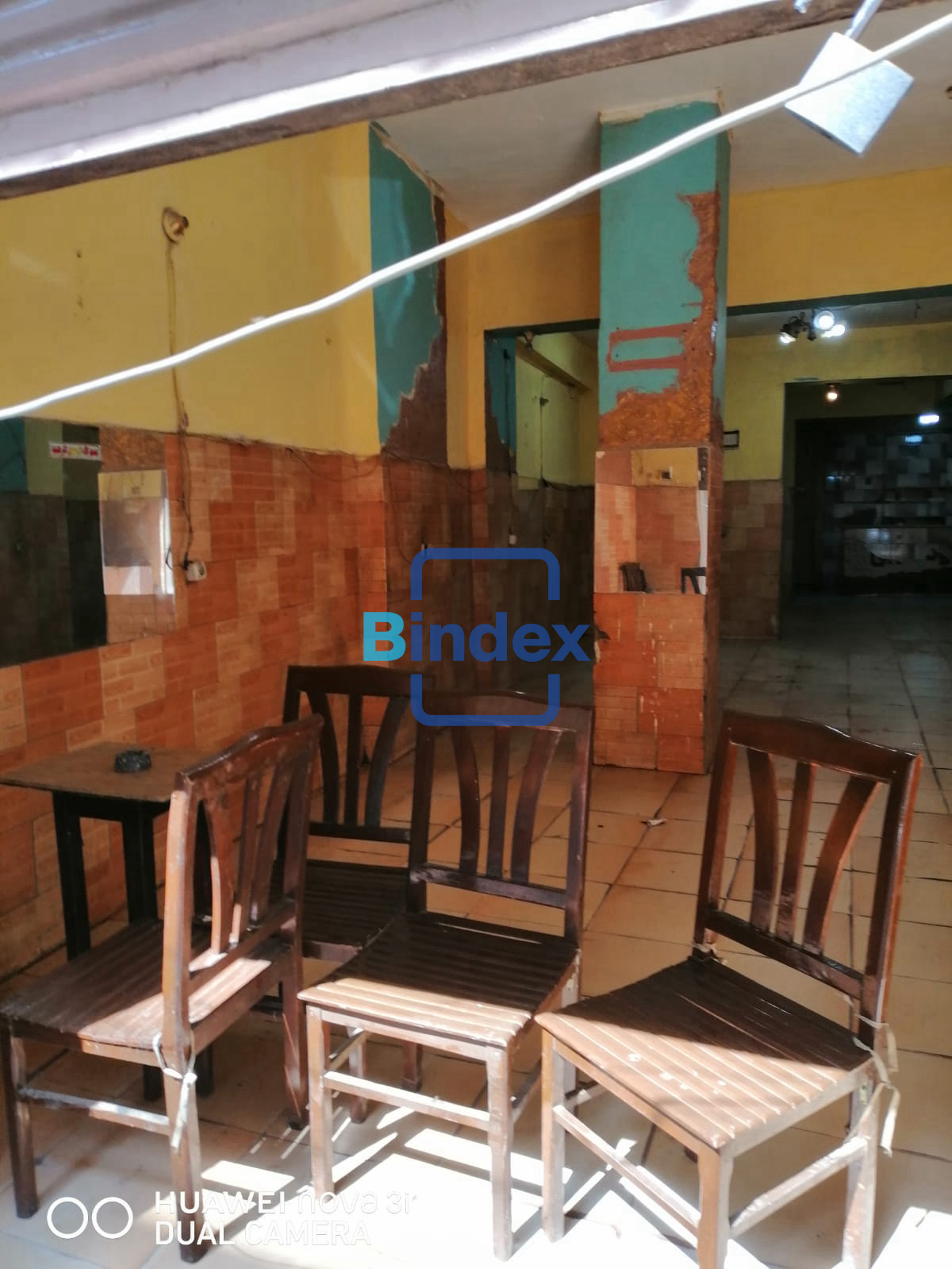 فرصه للبيع محل كامل المرافق بموقع مميز