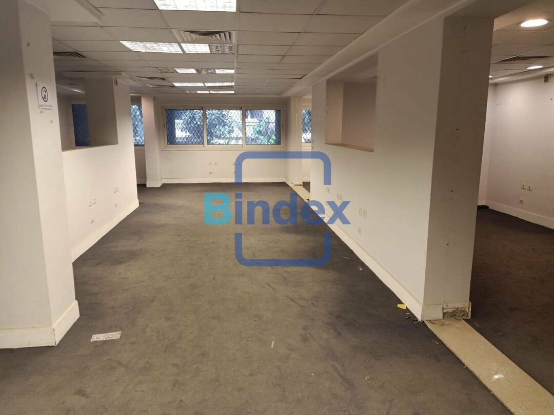 مقر اداري 800 متر مرخص بجاردن سيتي