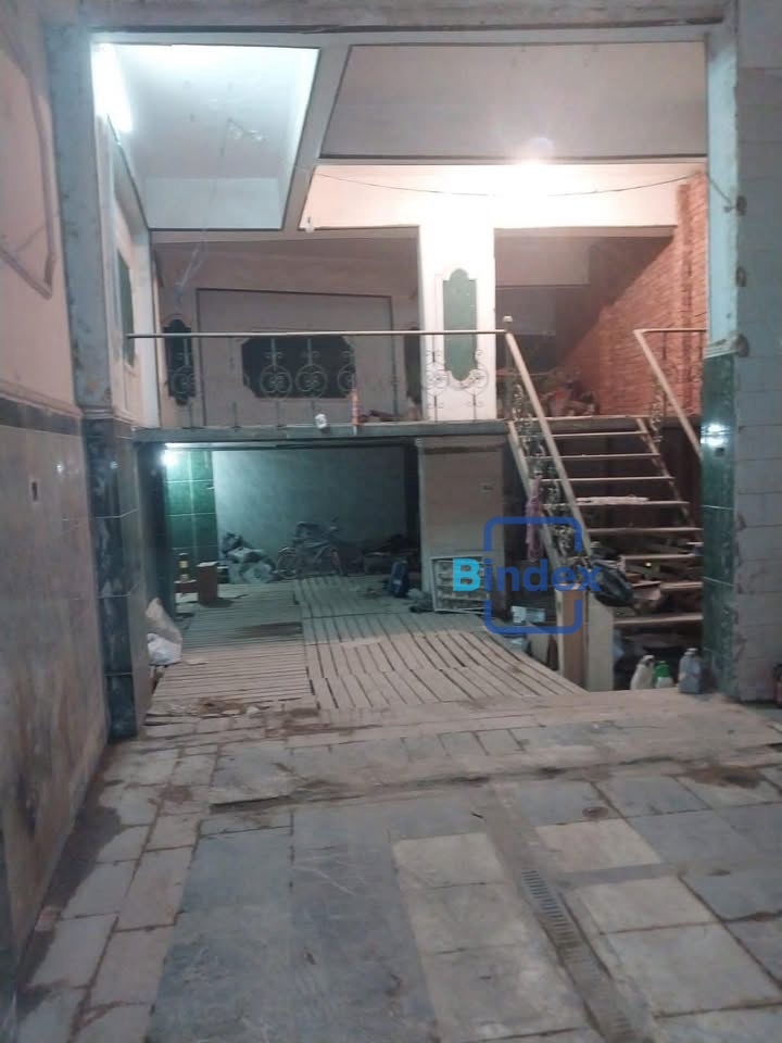 محل للبيع في اللبيني هرم يصلح للعديد من الاغراض التجارية 