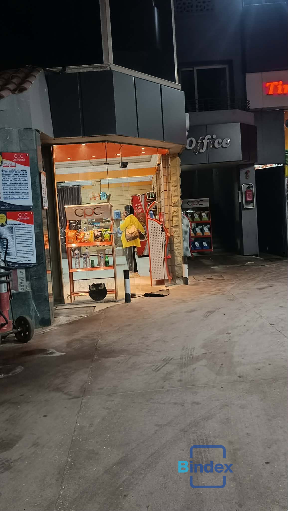 محل للايجار داخل بنزينة 