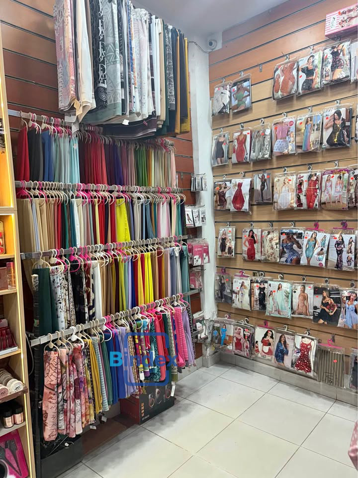 محل مجهز للايجار بمدينة نصر 