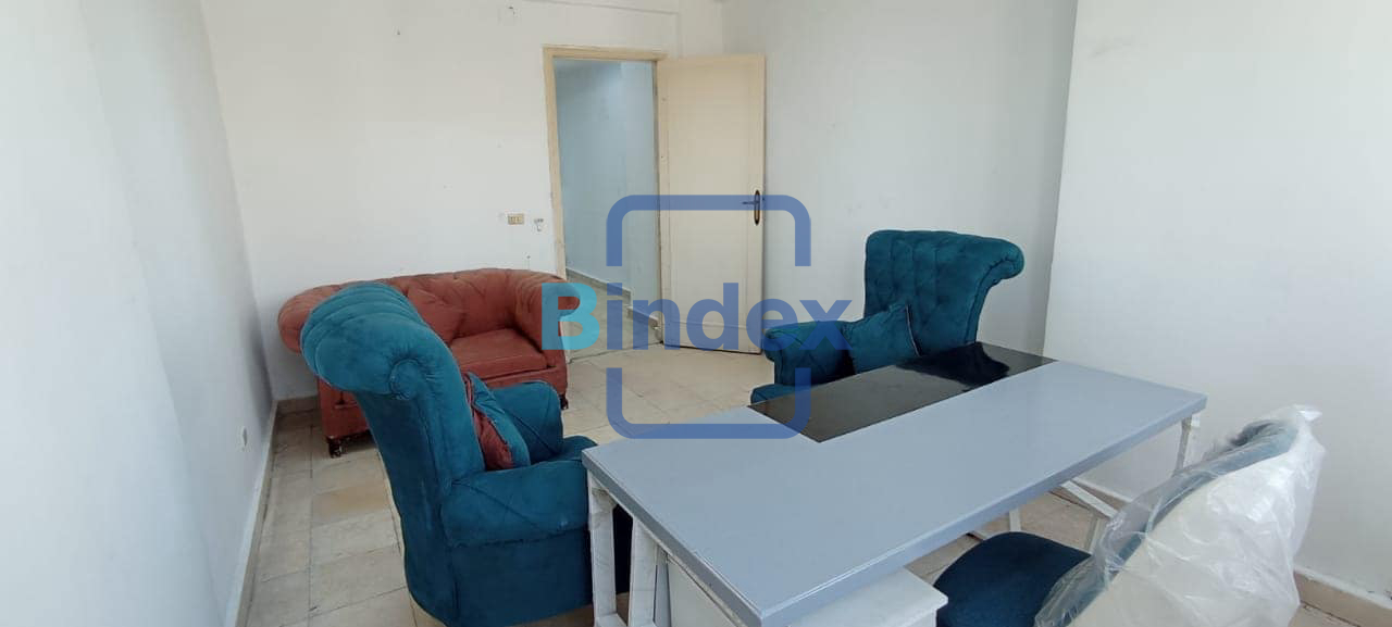 مكتب 50 متر للايجار في ميدان الجيزة 