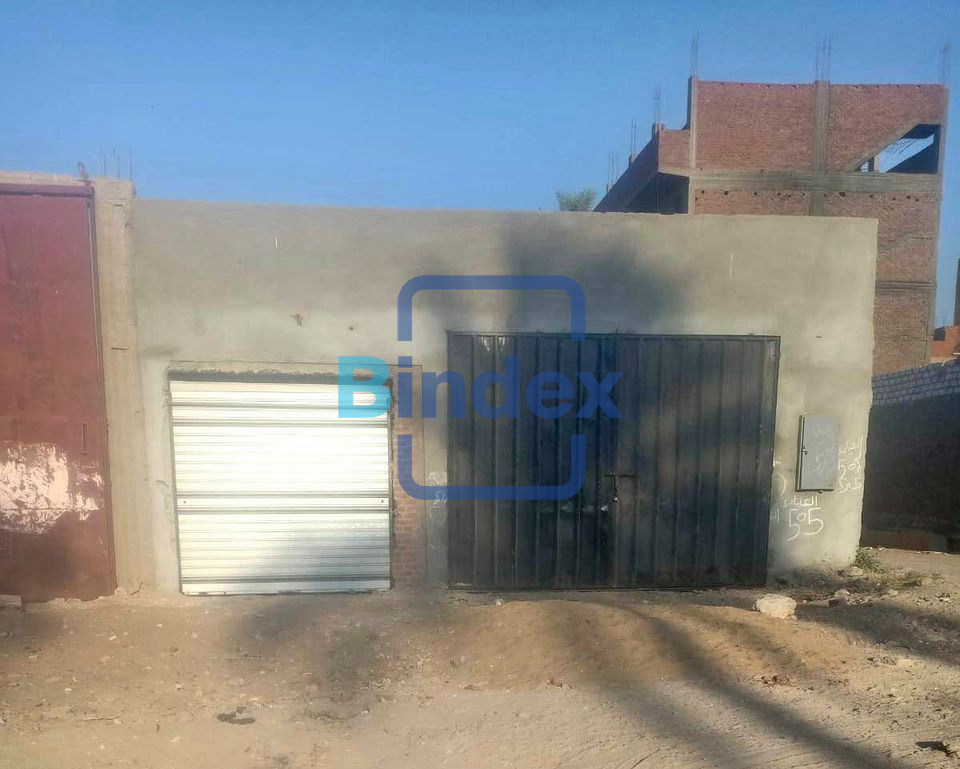 مخزن او مصنع خرسانات للبيع علي مساحة 525 متر 