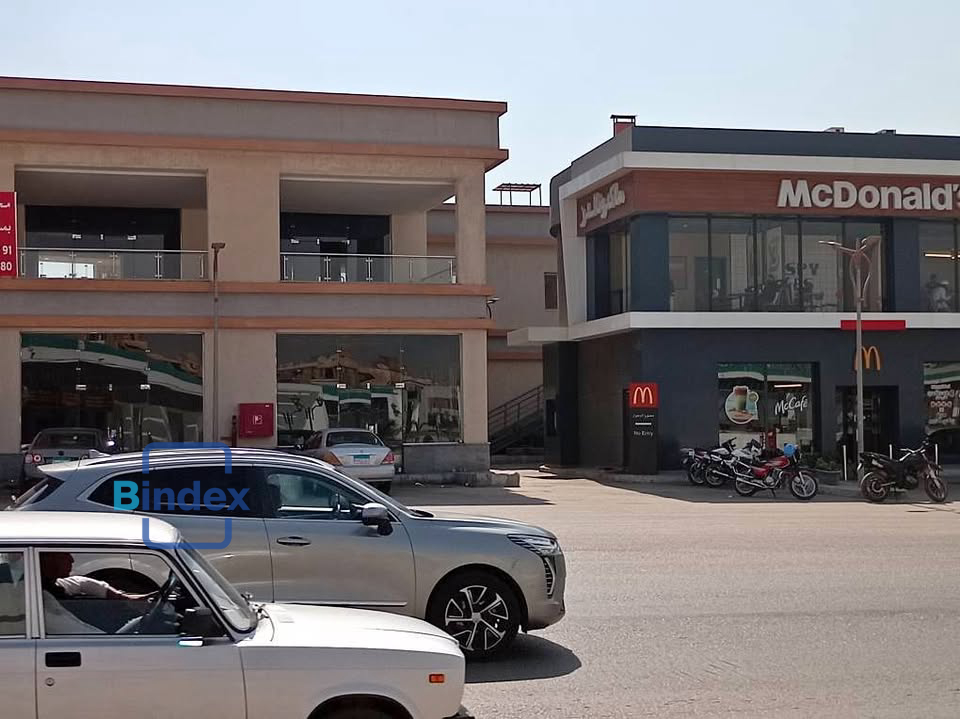 فرصة محل للإيجار ٧٥ متر ملاصق ماكدونالدز من المالك بدون عمولات في مدينة نصر داخل محطة وطنية