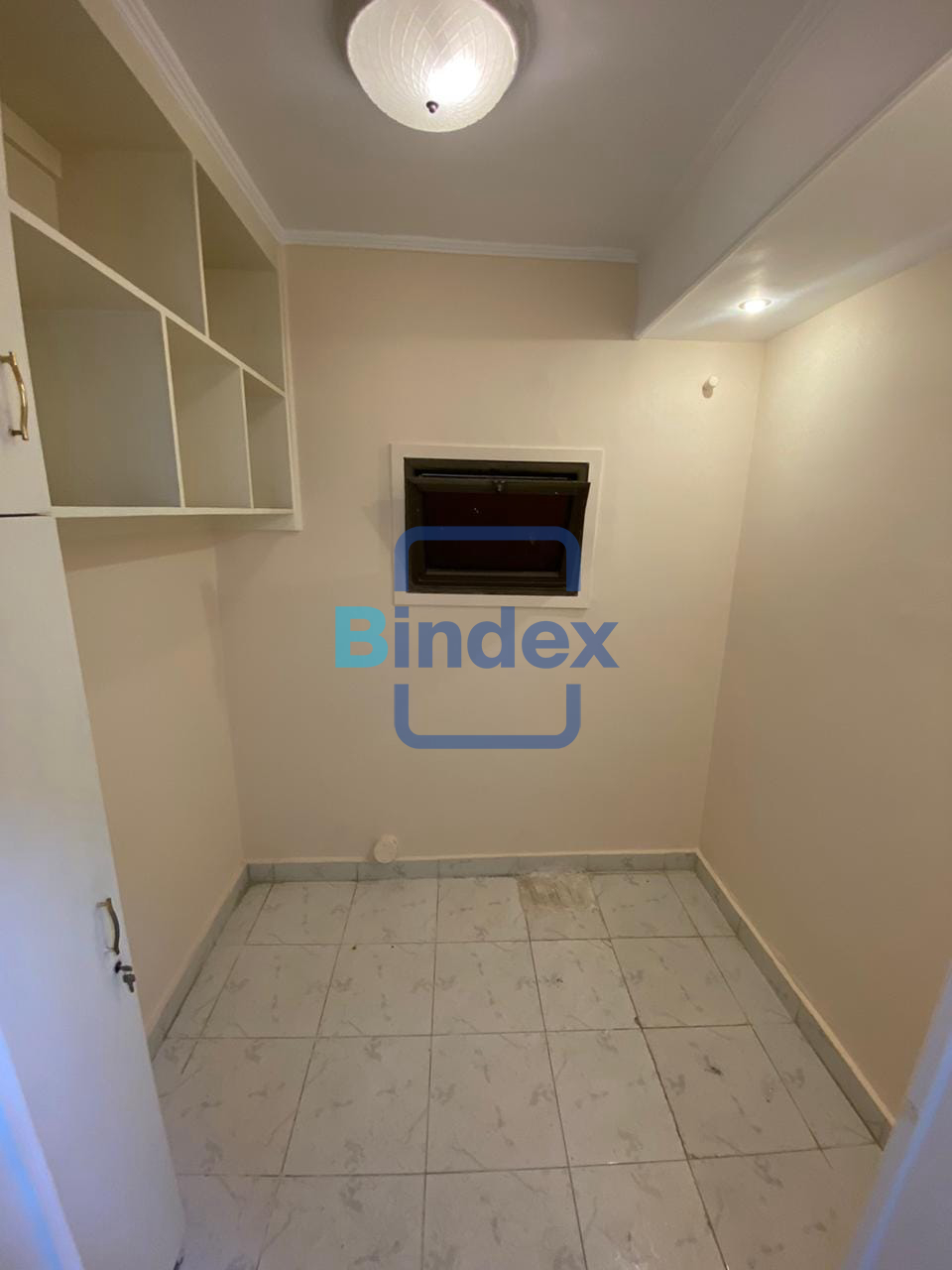 مكتب اداري للايجار بموقع متميز في العجوزة 