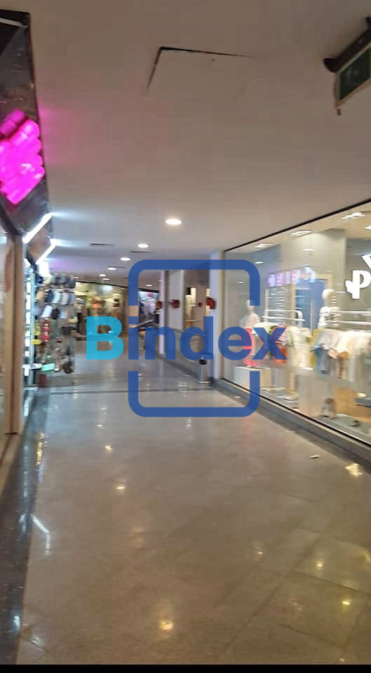 محل للإيجار المعادي جراند مول موقع مميز دورين مساحة ٣٦ متر 