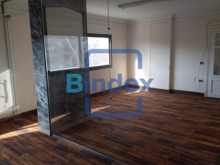 مكتب ايجار بشارع الهرم الرئيسي 