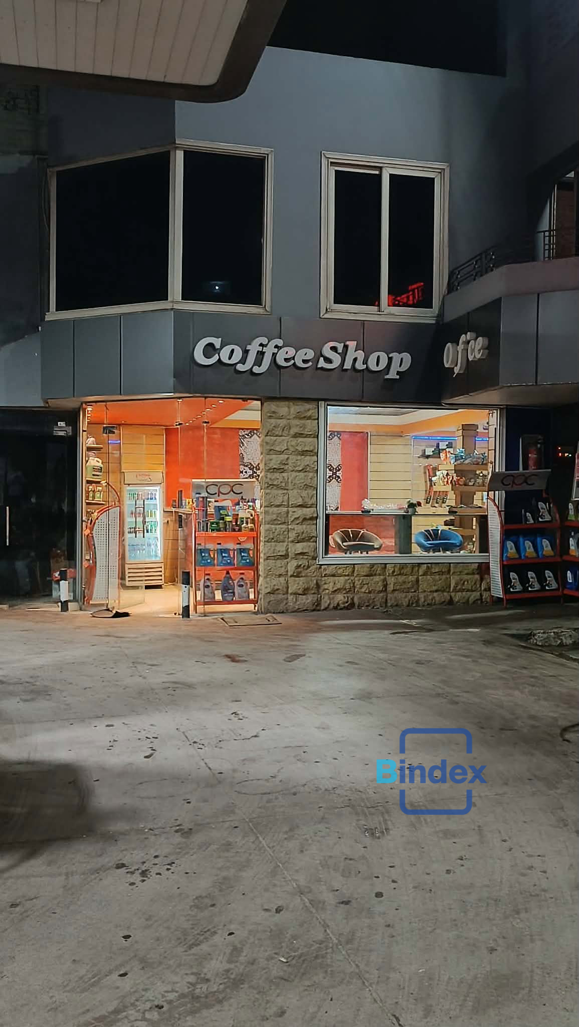 محل للايجار داخل بنزينة 