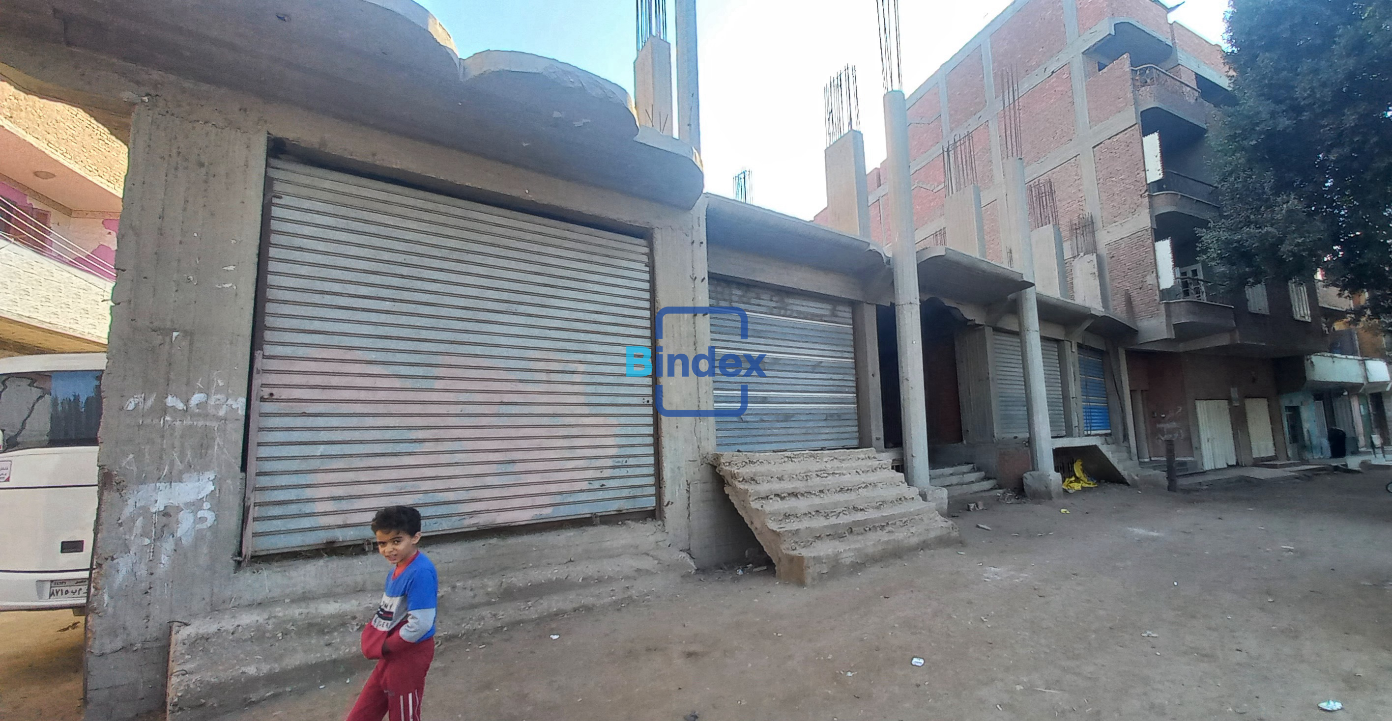 منزل + ارض مباني للبيع